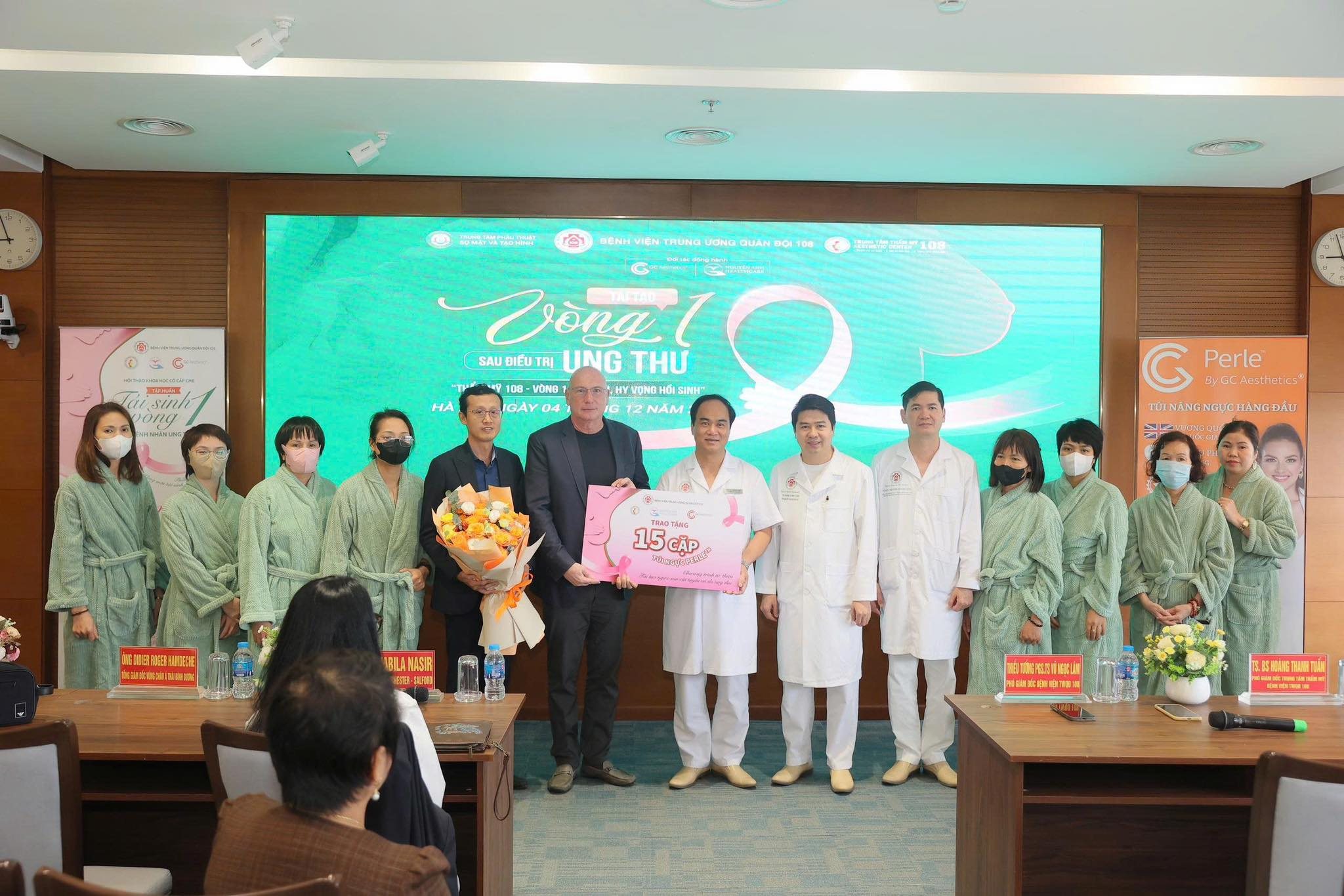 HÀNH TRÌNH “TÁI TẠO VÒNG 1 SAU ĐIỀU TRỊ UNG THƯ VÚ” TẠI BỆNH VIỆN TRUNG ƯƠNG QUÂN ĐỘI 108 – MỘT NGÀY ĐẦY Ý NGHĨA CÙNG GCAESTHETICS®